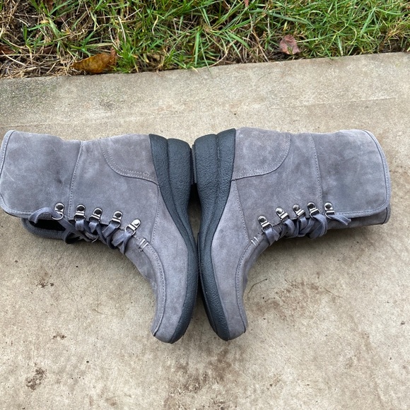 Hush Puppies Brown Suede Lace Up Wedge Boots Wave Reflex Sole Women's US Size 8 - Picture 6 of 12